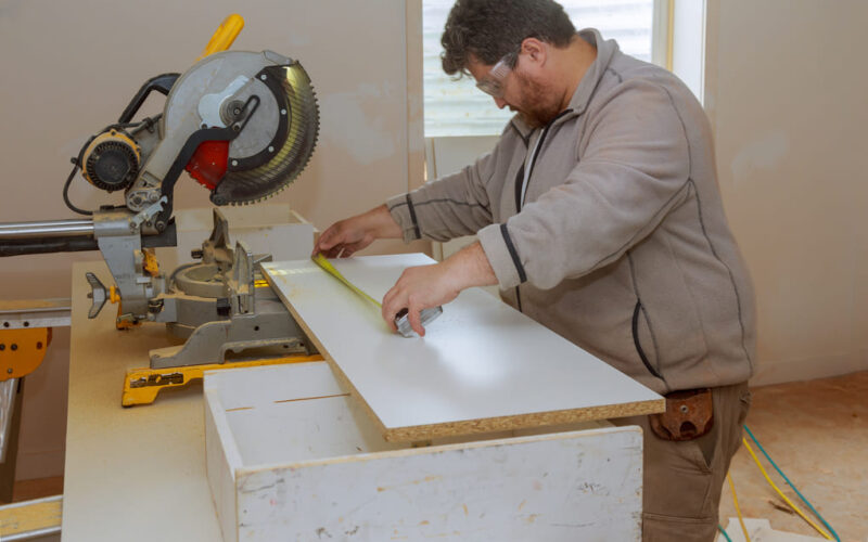 ¿Qué es la melamina y cuáles son sus ventajas para tus proyectos de carpintería?