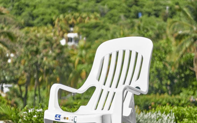 Muebles de plástico en Chile: ligeros y fáciles de mover