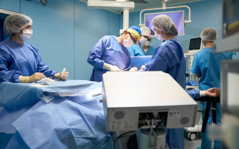 Equipos quirúrgicos modernos en Panamá: descubre Aesculap Caiman