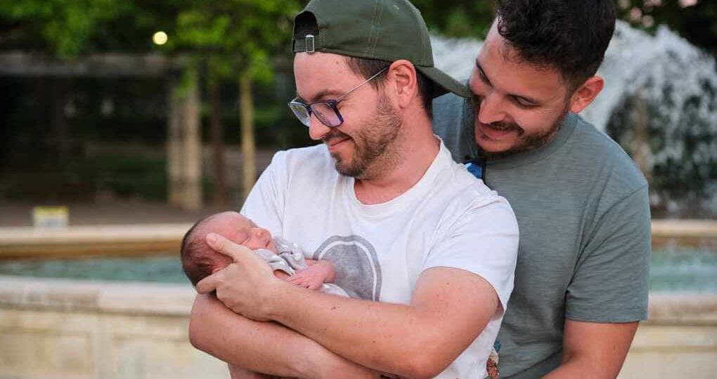 Family Aims: gestación subrogada inclusiva para parejas LGBTQ+ en Los Angeles (California)